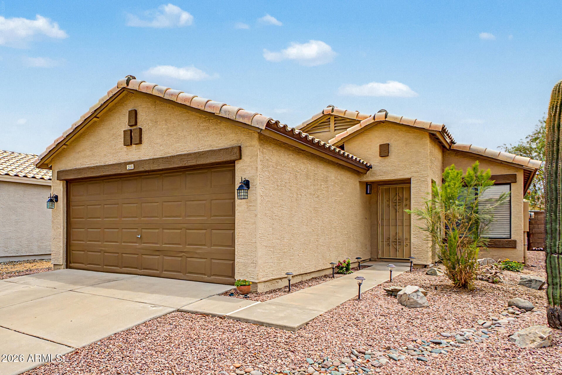 2111 E WILLIAMS Drive