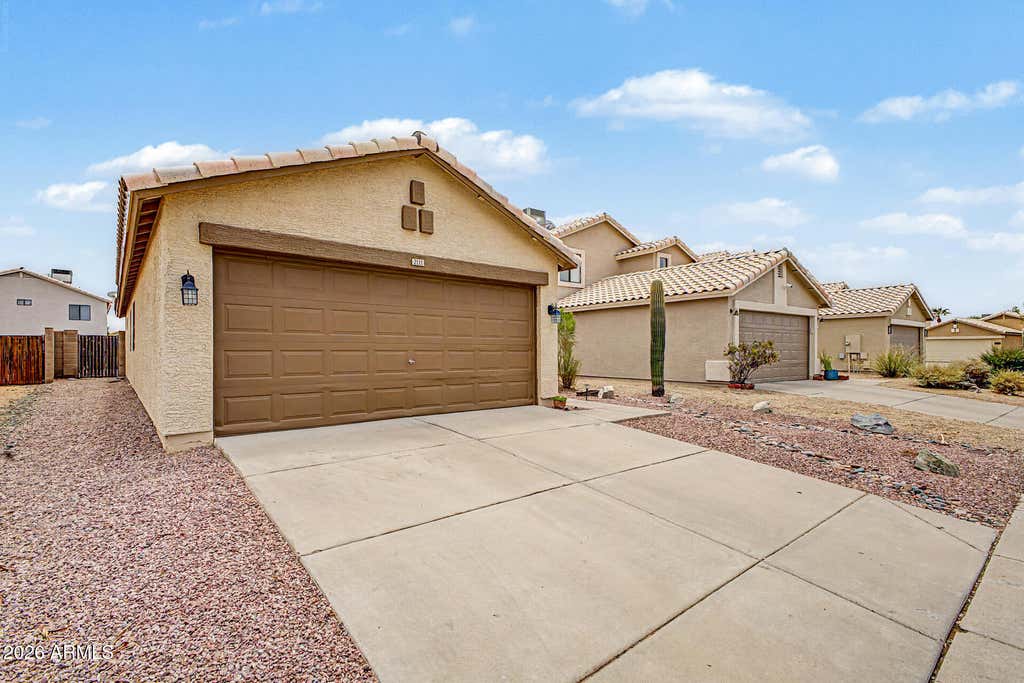 Photo of 2111 E Williams Drive, Phoenix, AZ 85024 (MLS # 7056764)
