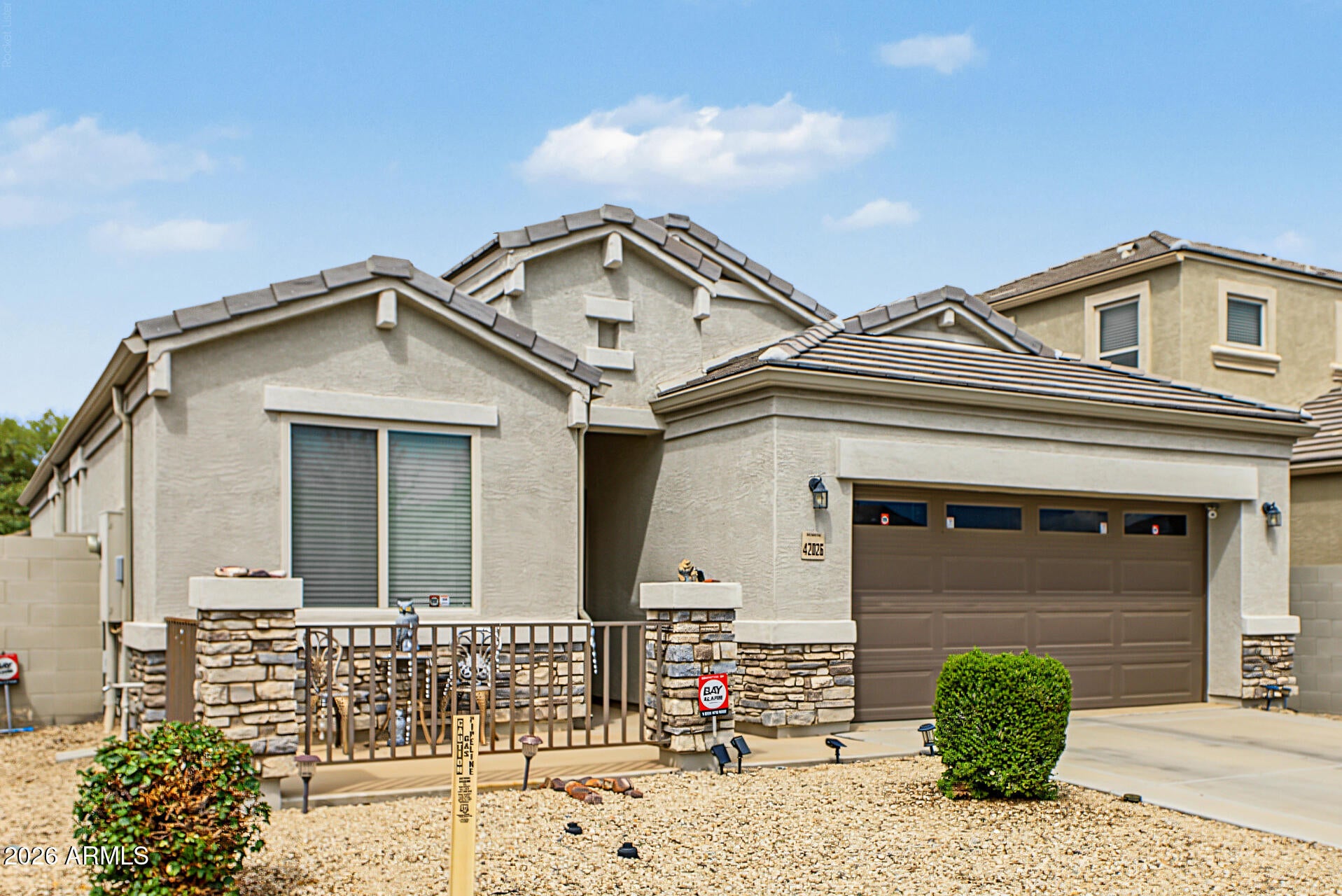 Properties 3 42026 W LUNAR Street
