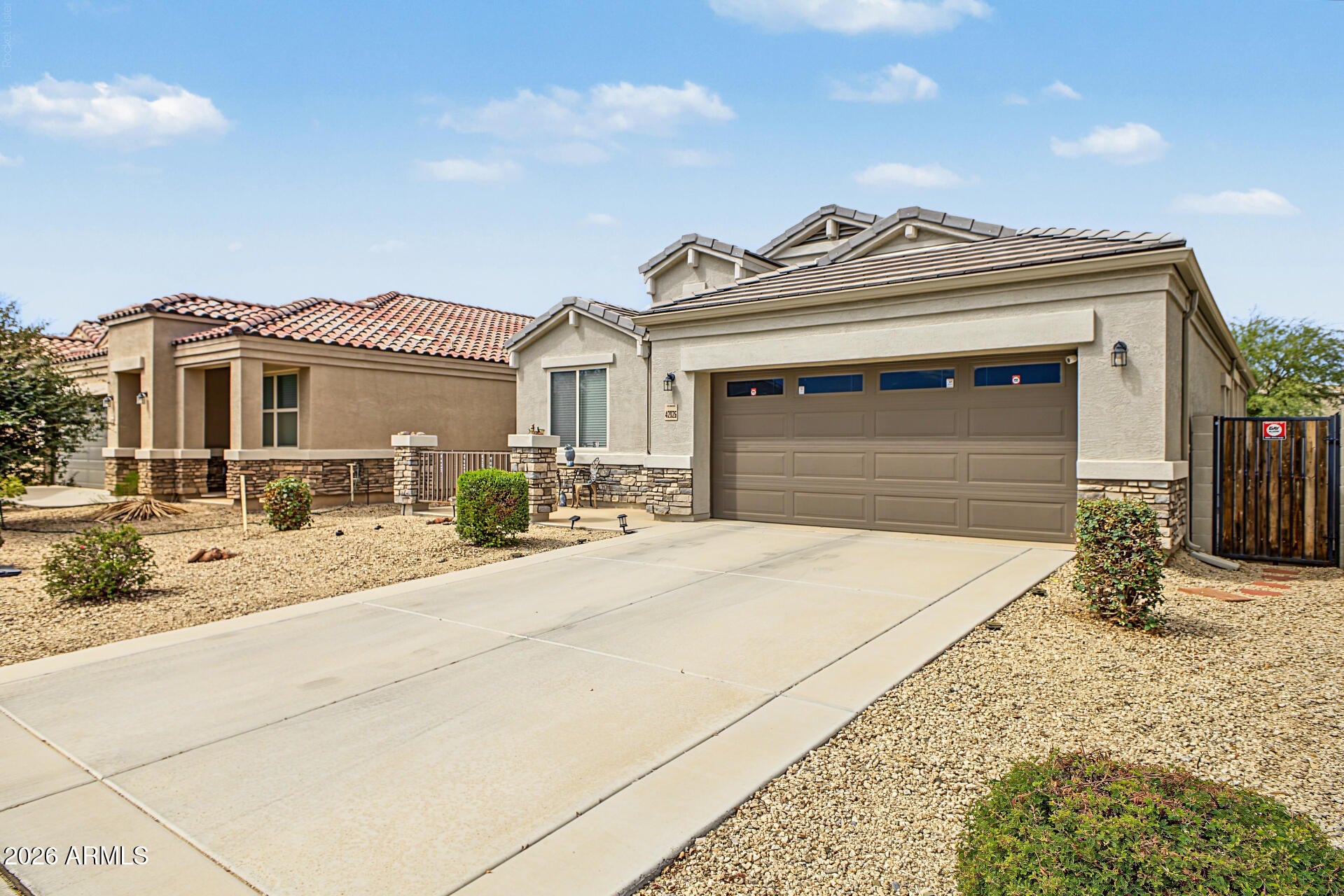 Properties 4 42026 W LUNAR Street