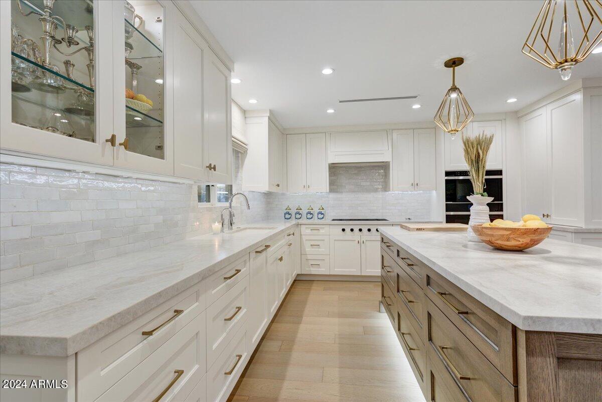 VILLAGE AT CAMELBACK MOUNTAIN - Residential