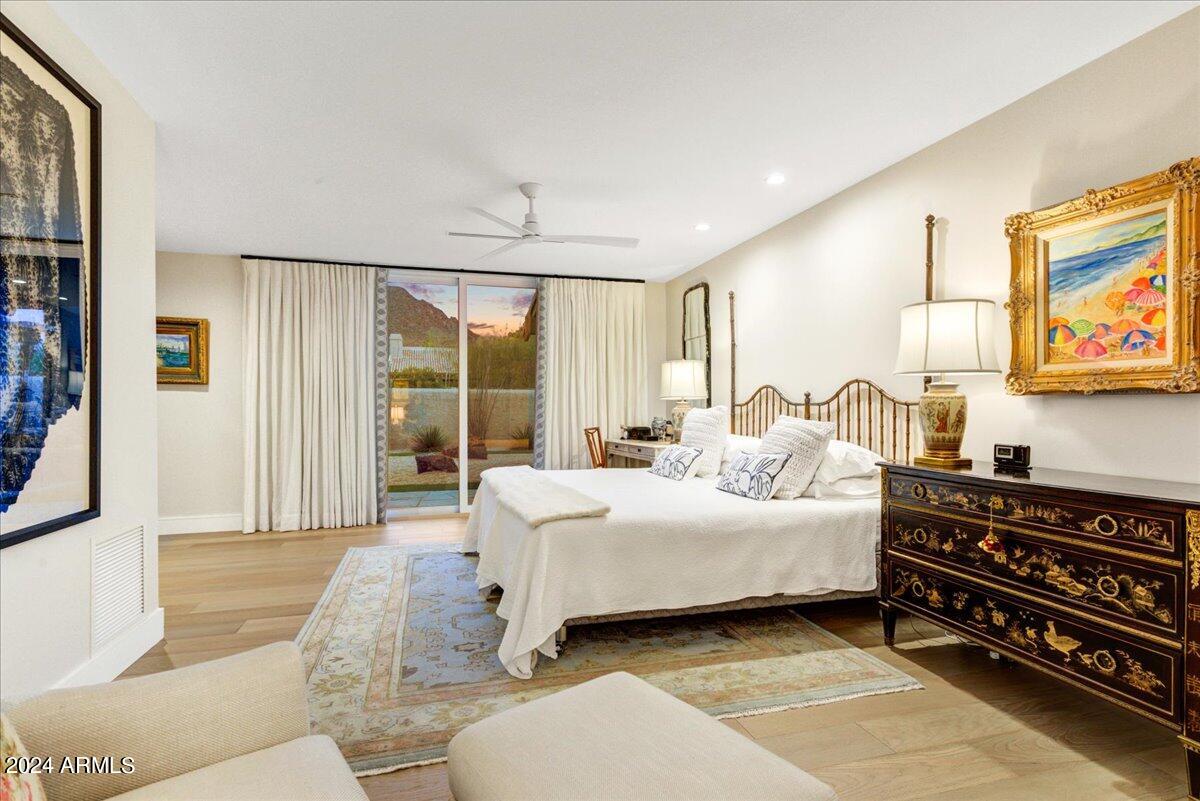 VILLAGE AT CAMELBACK MOUNTAIN - Residential