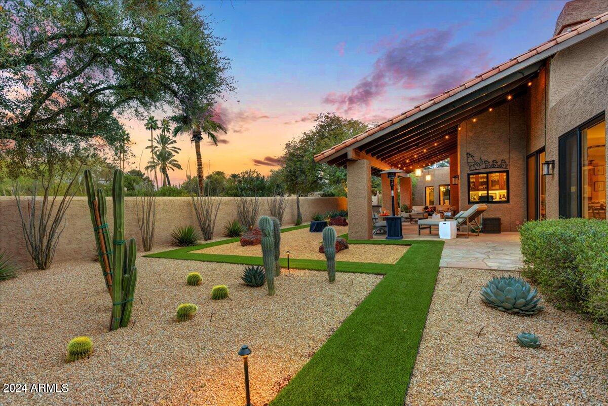 VILLAGE AT CAMELBACK MOUNTAIN - Residential