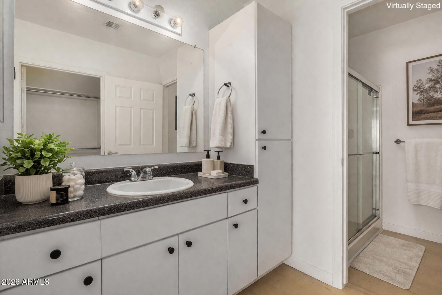 IKON HAYFIELD CONDOMINIUM - Residential