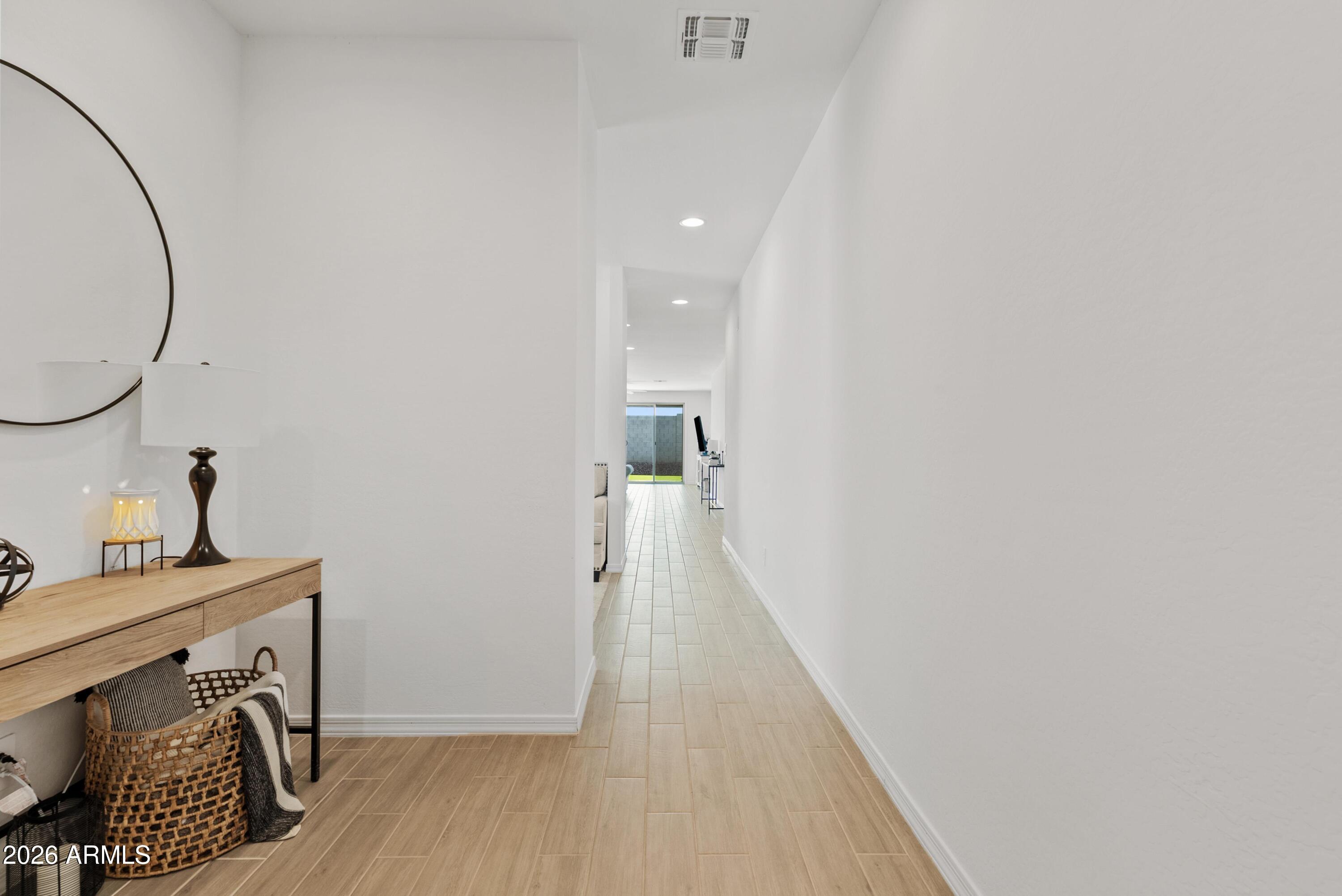 11239 E UNGER Avenue