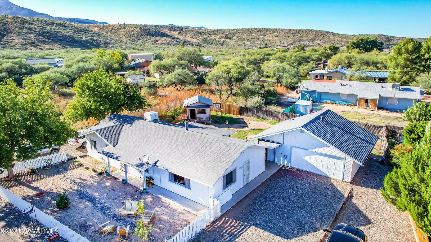 552 E Lamarcia Drive