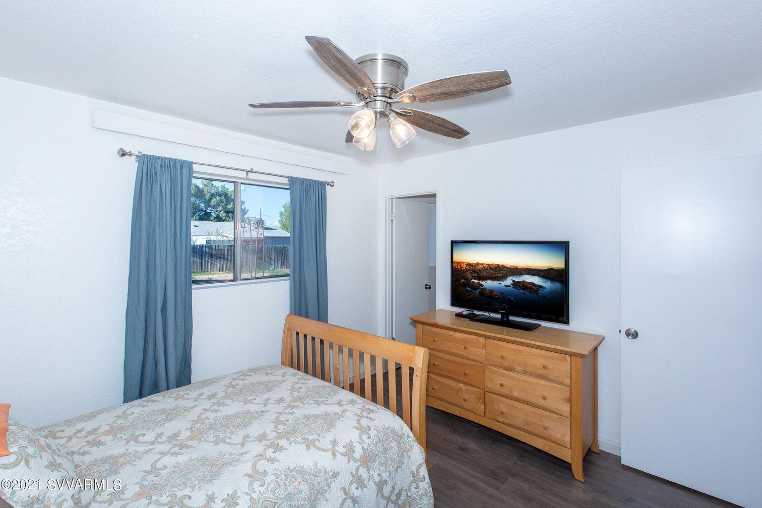 552 E Lamarcia Drive