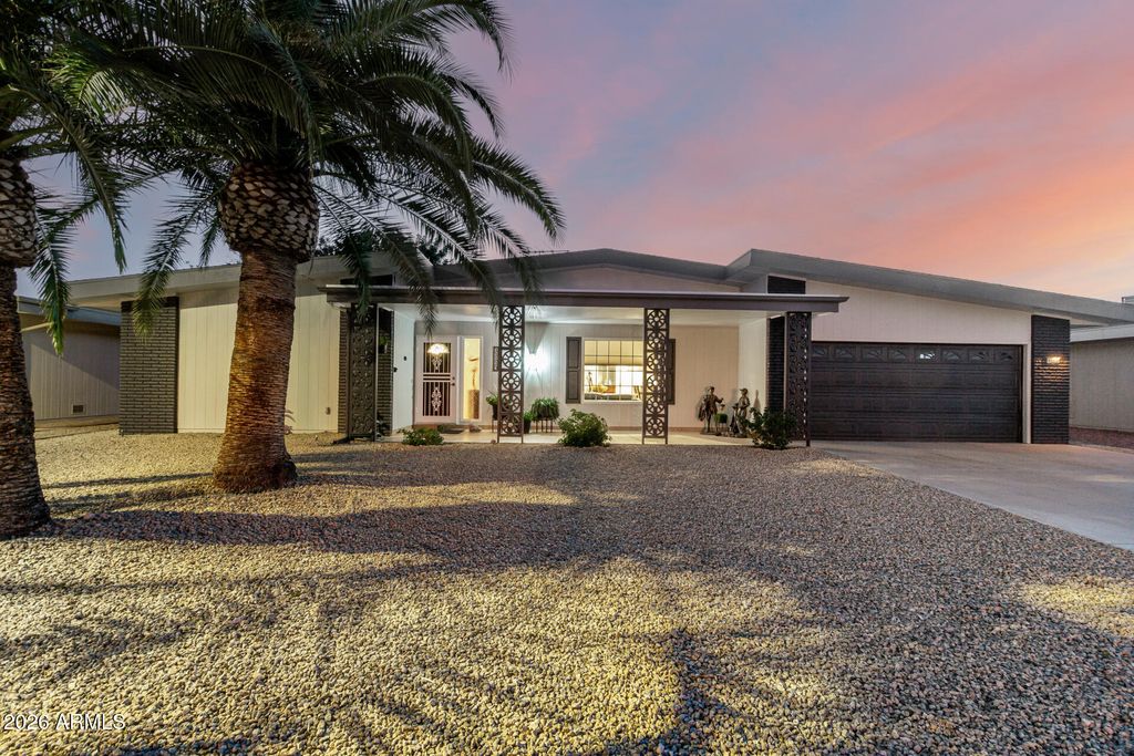 Photo of 11113 W Palmeras Drive, Sun City, AZ 85373 (MLS # 6970577)