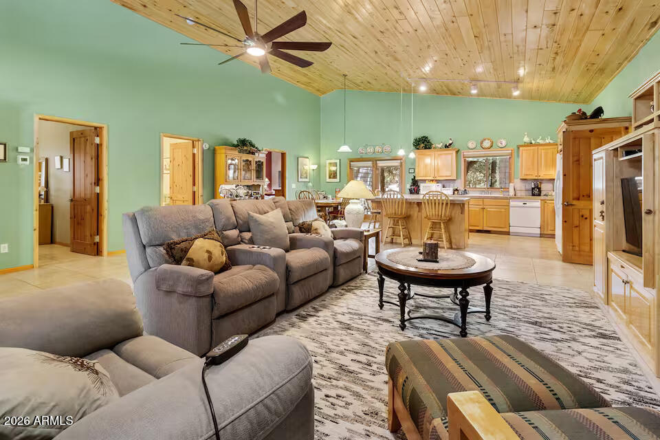3361 COUNTRY CLUB Drive