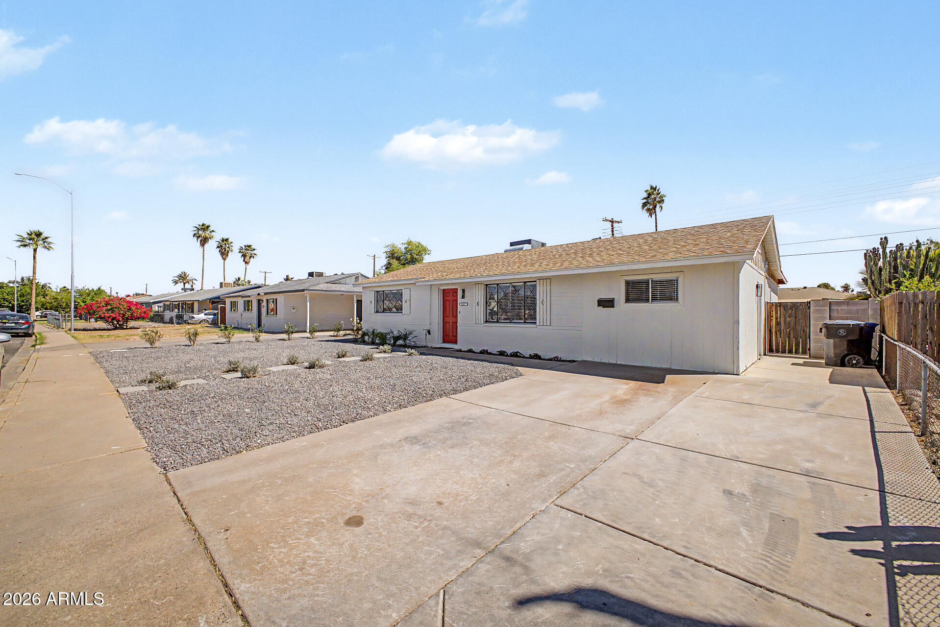 1657 W BEDFORD Street