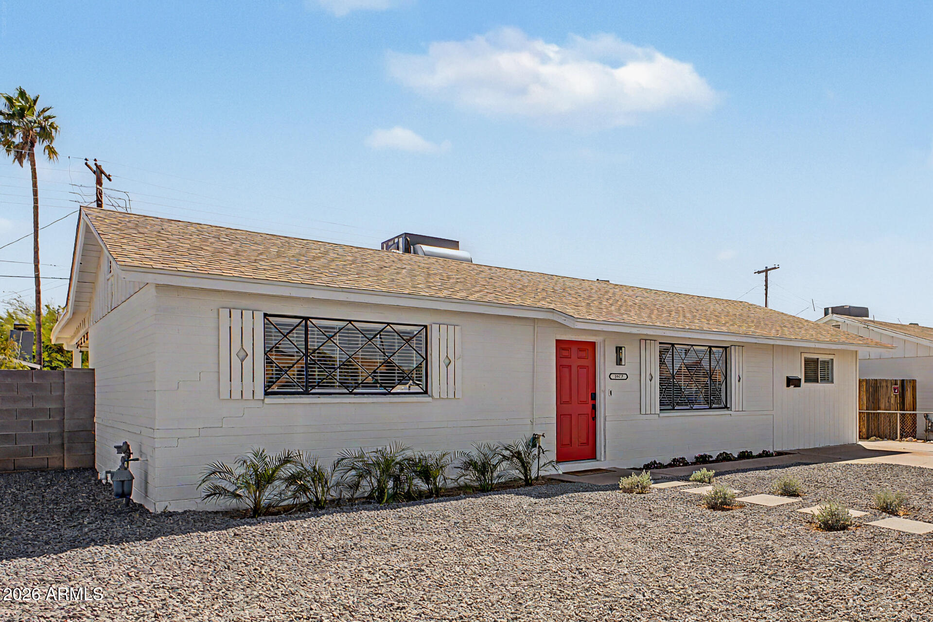 1657 W BEDFORD Street