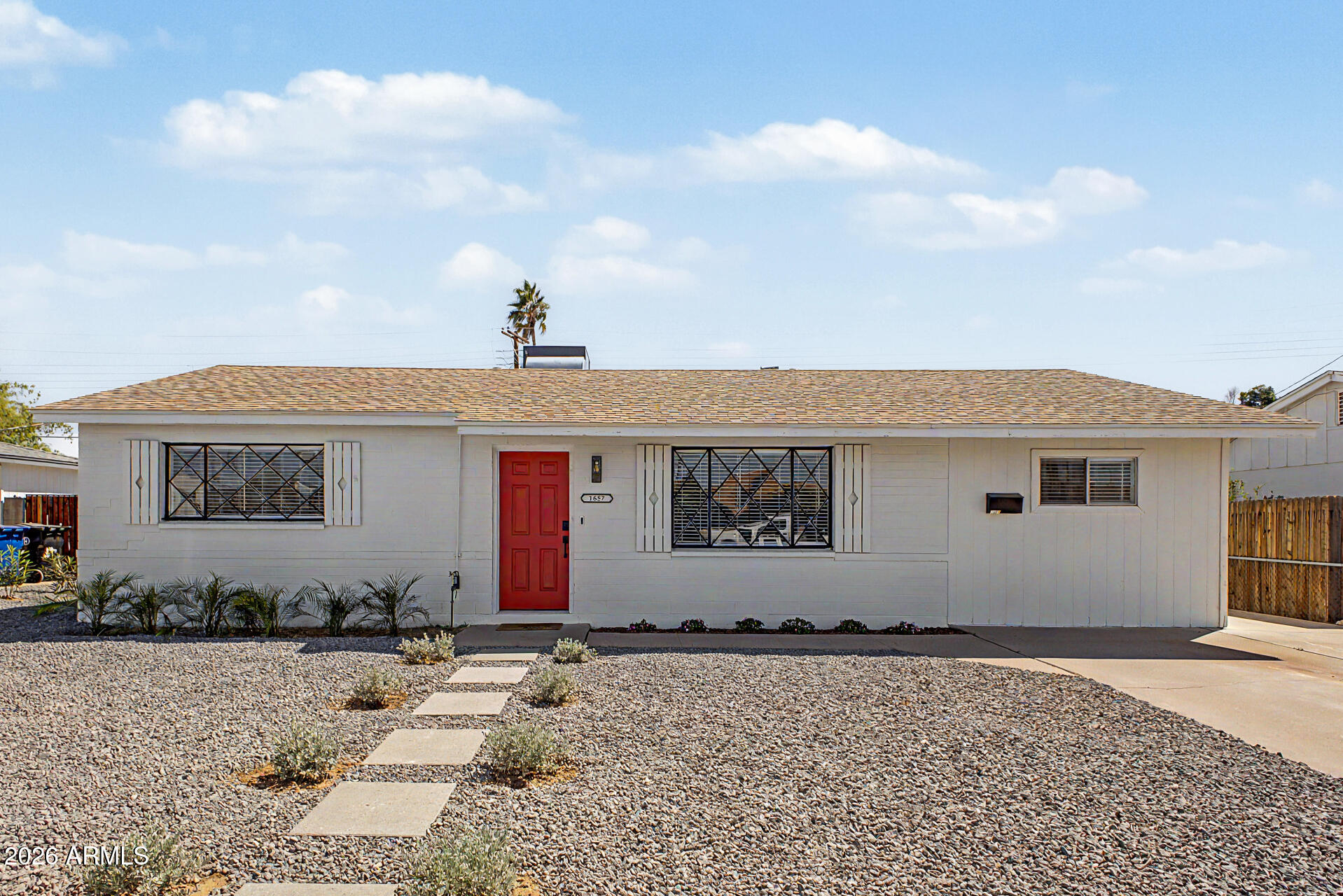 1657 W BEDFORD Street