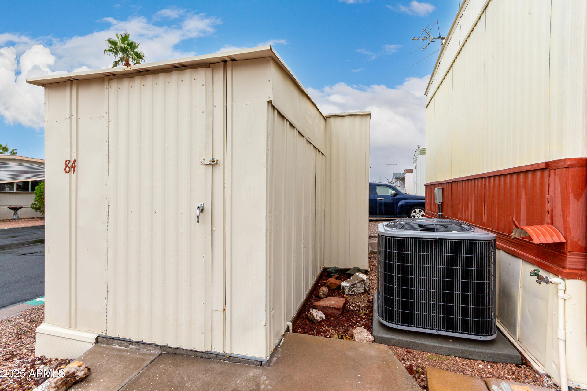 1050 E BROADWAY Avenue 84