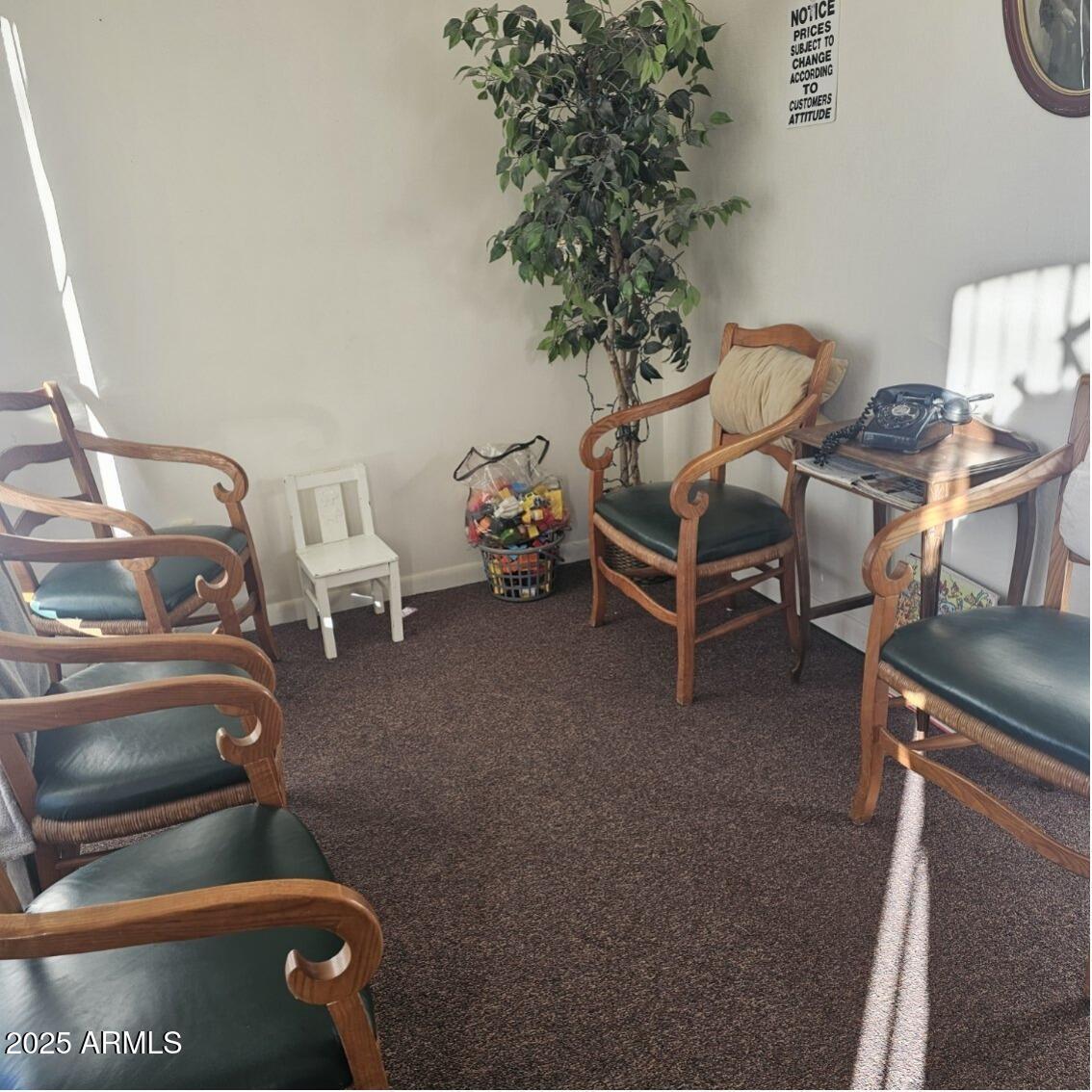 636 W WICKENBURG Way