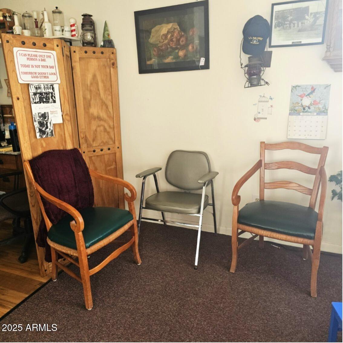 636 W WICKENBURG Way