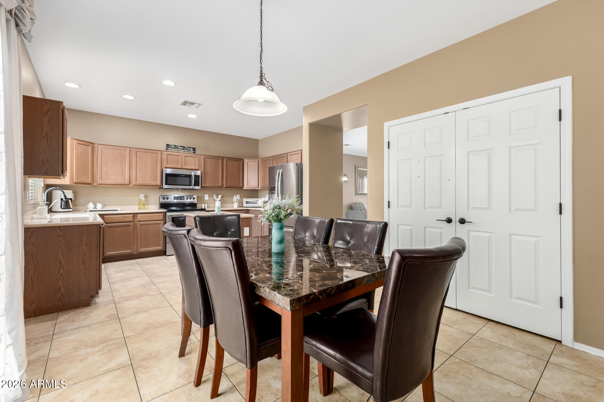 19228 W WASHINGTON Street