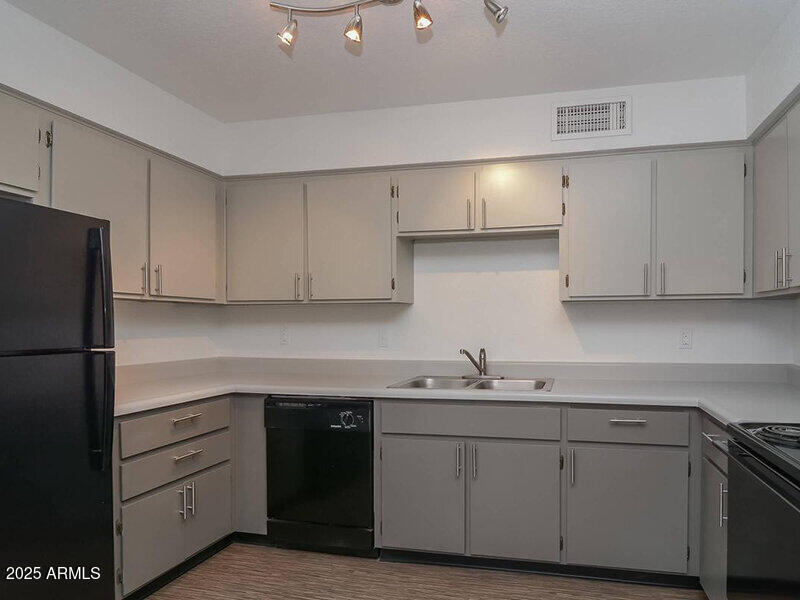 17805 N 40TH Street 2