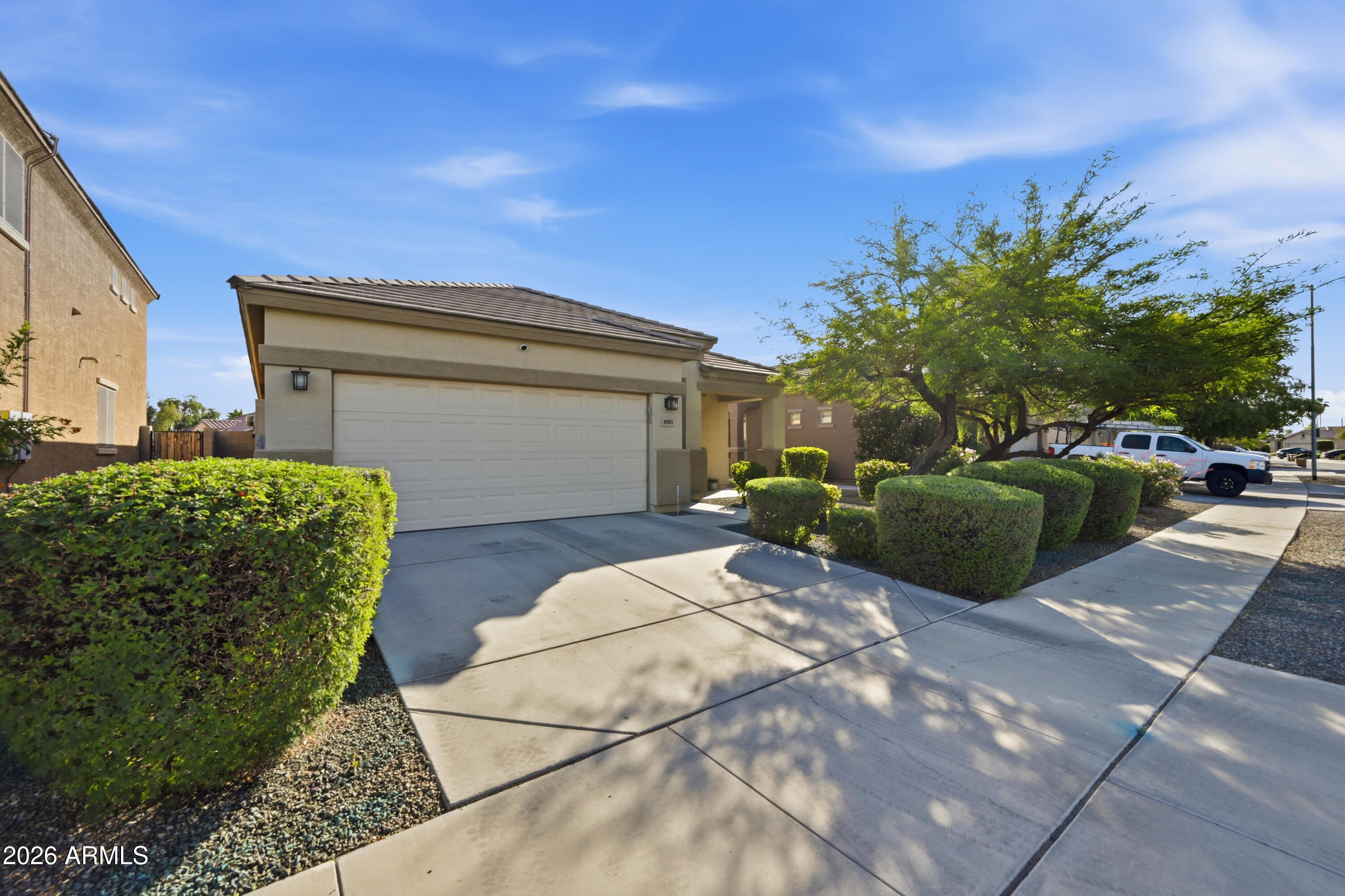 8881 W CAMERON Drive