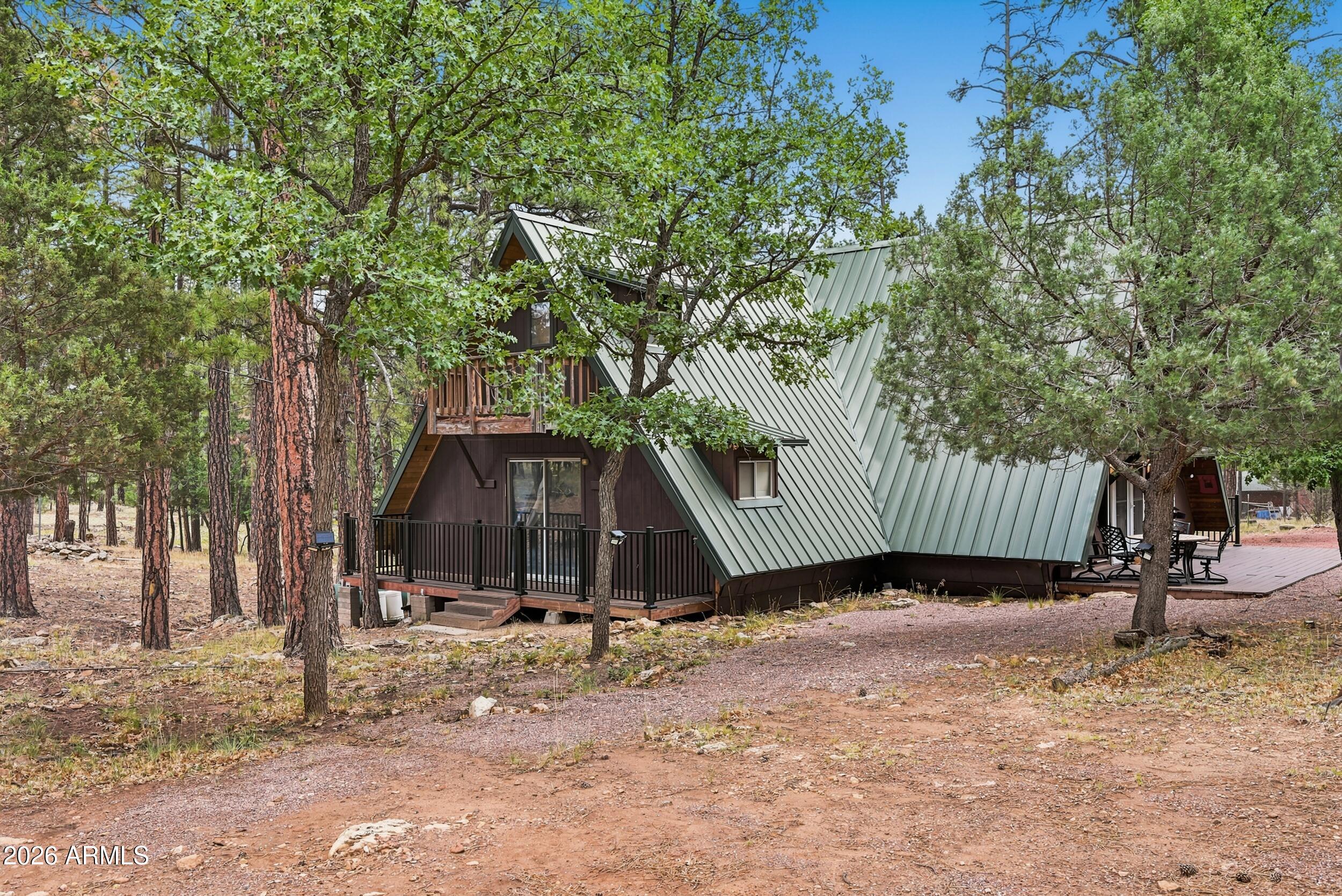 2421 W Velvet Antler Trail