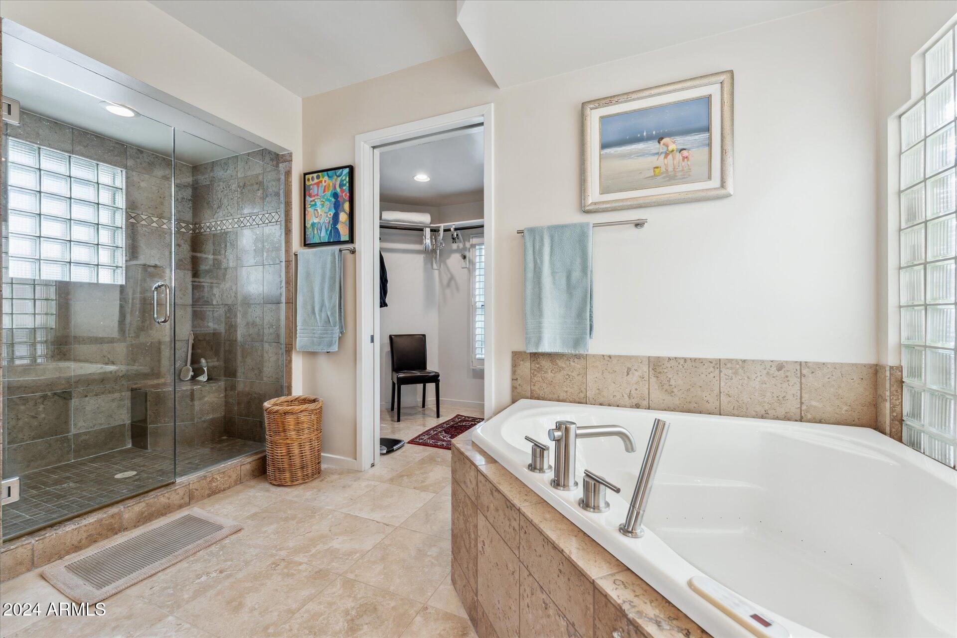 Phoenix, Arizona 85016, United States, 3 Bedrooms Bedrooms, ,4 BathroomsBathrooms,Residential,Pending,32349