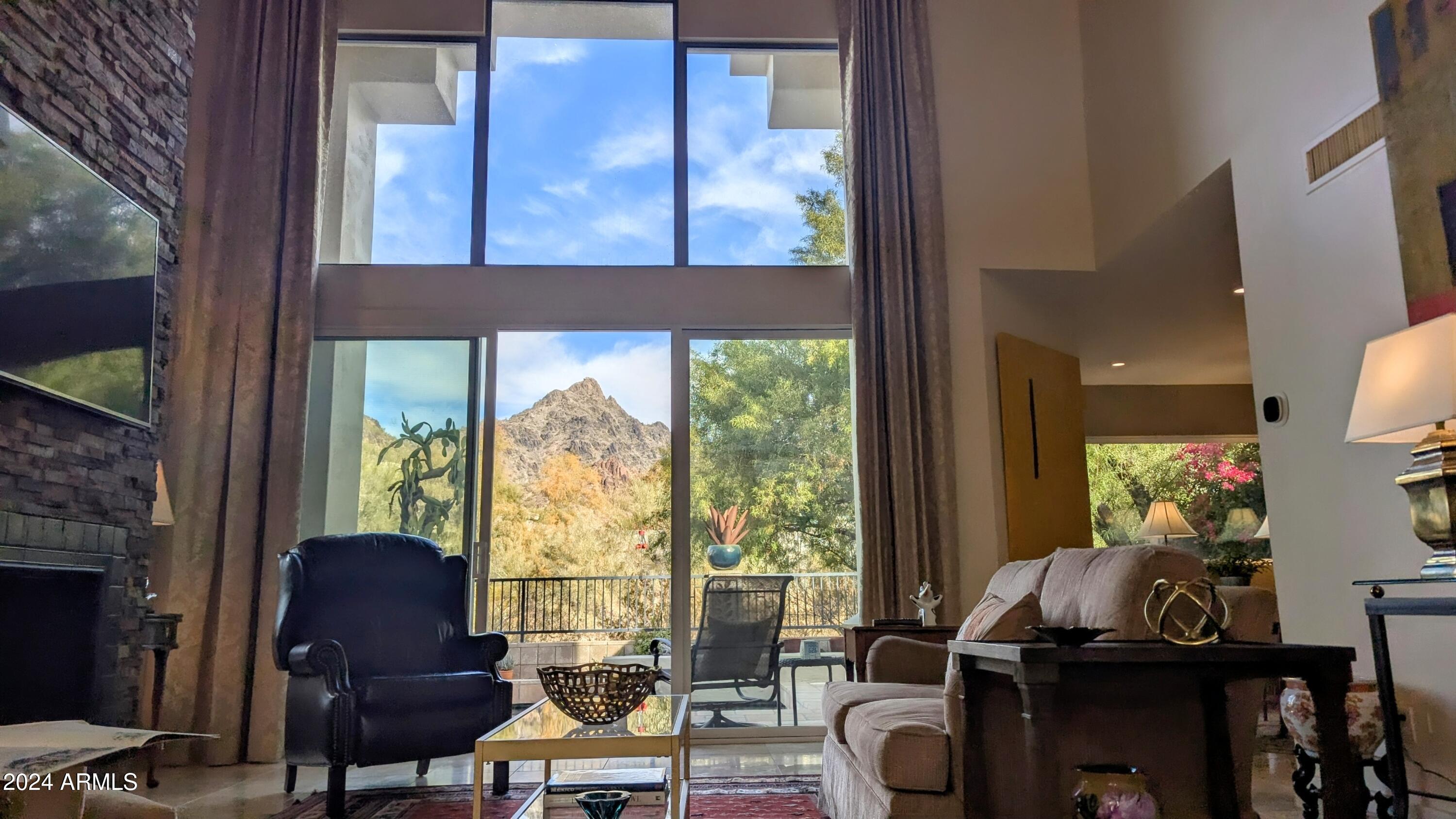 Phoenix, Arizona 85016, United States, 3 Bedrooms Bedrooms, ,4 BathroomsBathrooms,Residential,Pending,32349