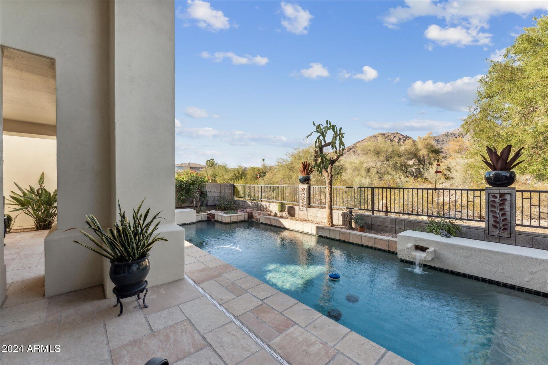 Phoenix, Arizona 85016, United States, 3 Bedrooms Bedrooms, ,4 BathroomsBathrooms,Residential,Pending,32349