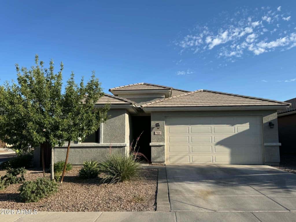 Photo of 7121 W Solano Drive N, Glendale, AZ 85303 (MLS # 7050228)