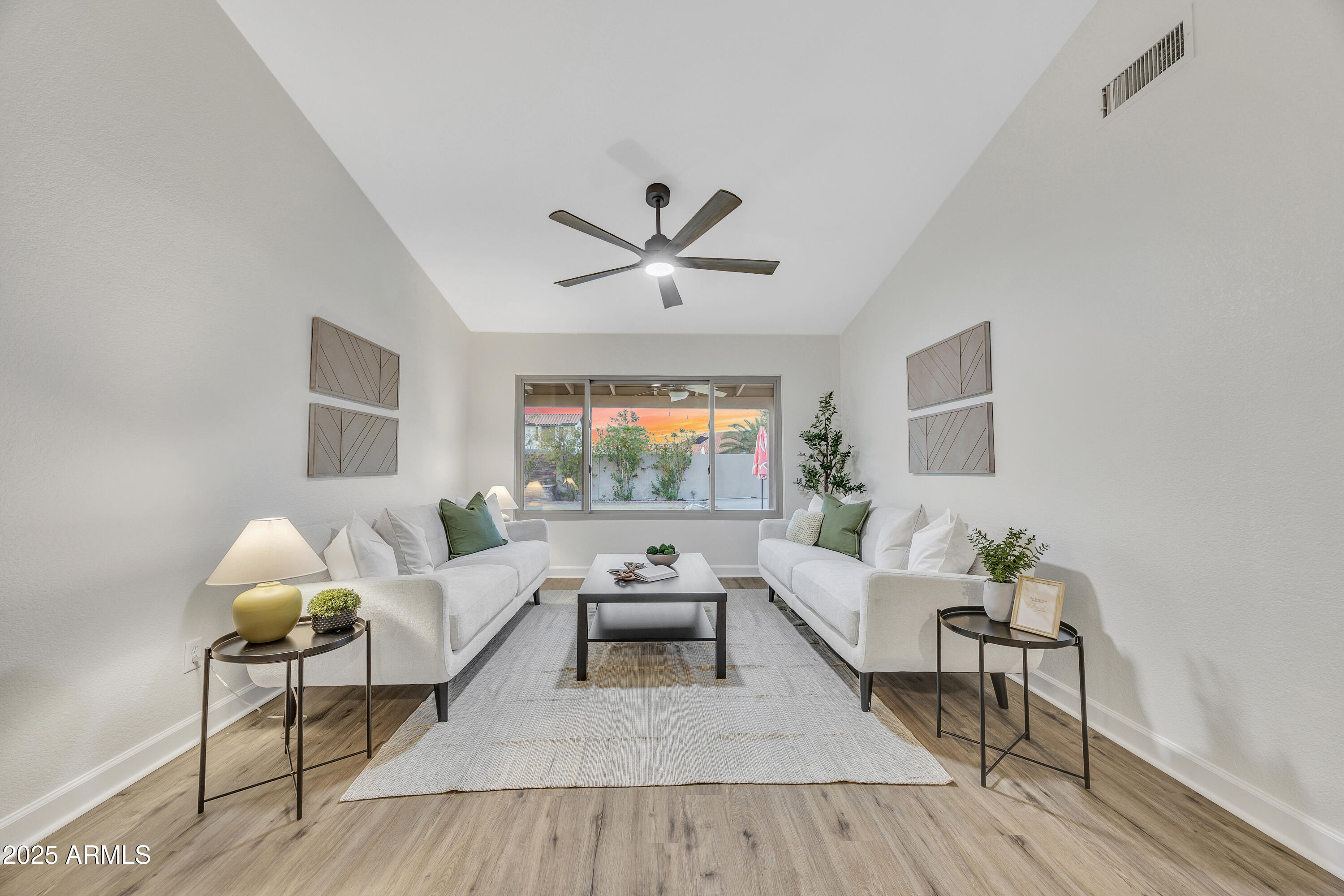 446 W SERENO Drive