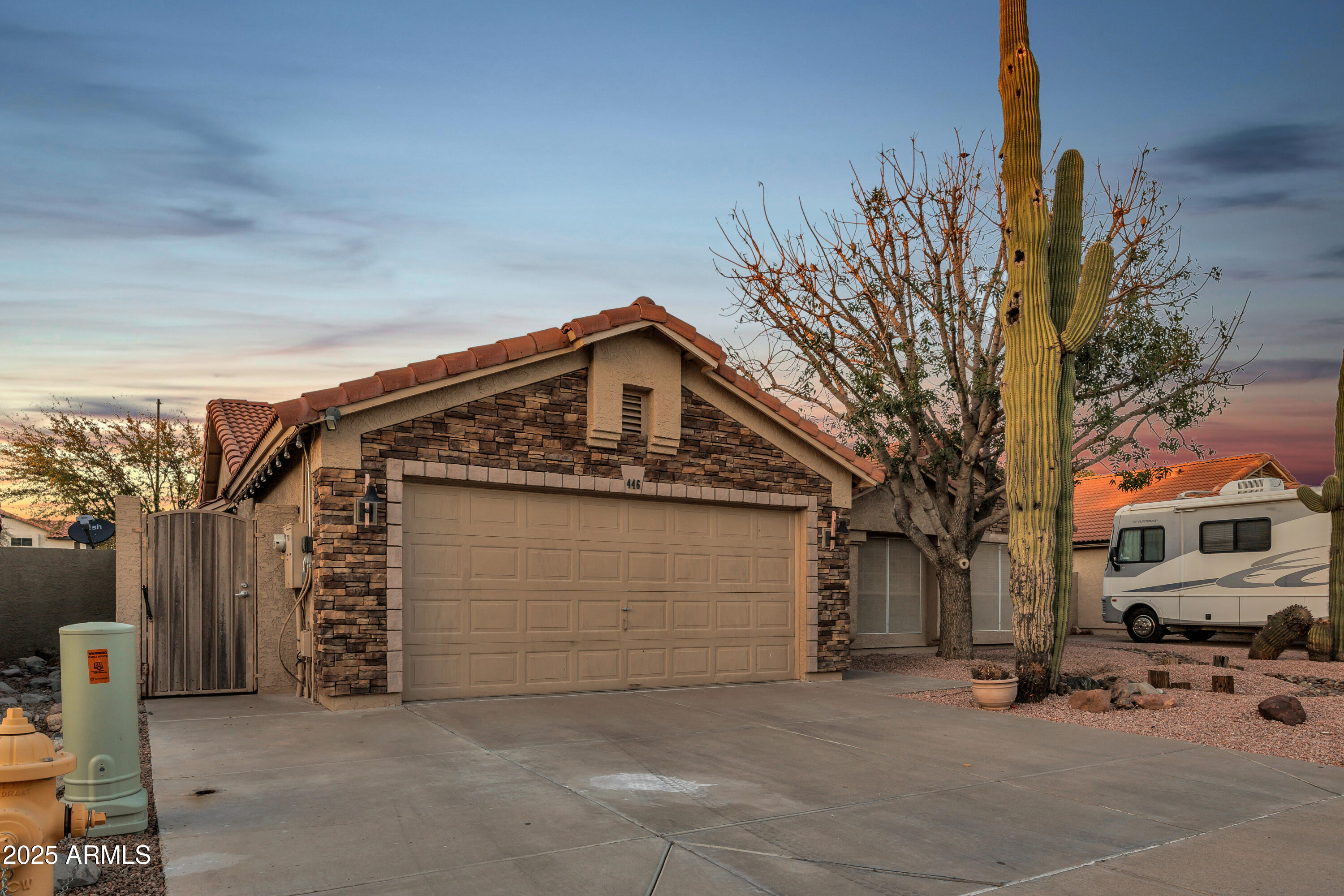 446 W SERENO Drive