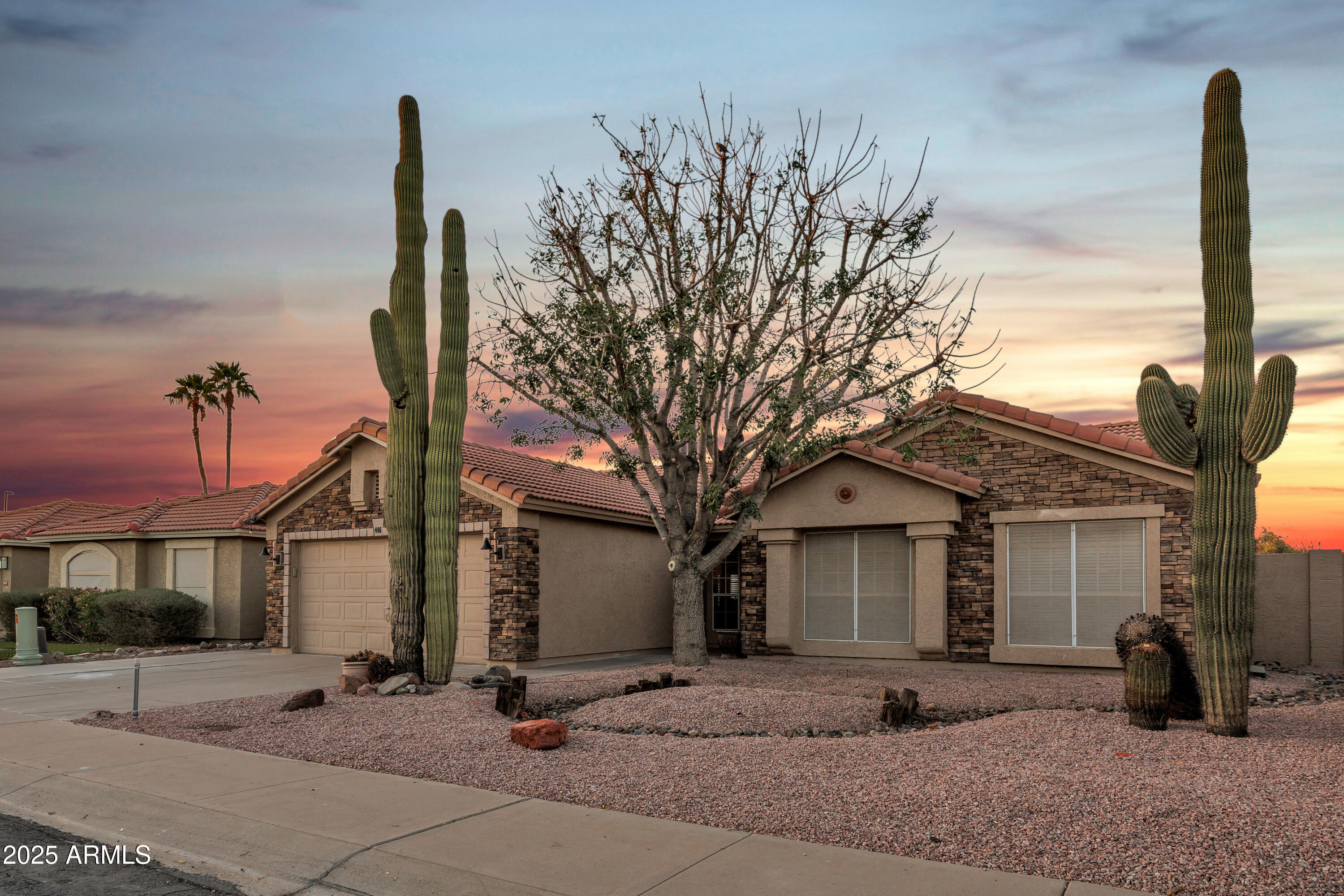 446 W SERENO Drive