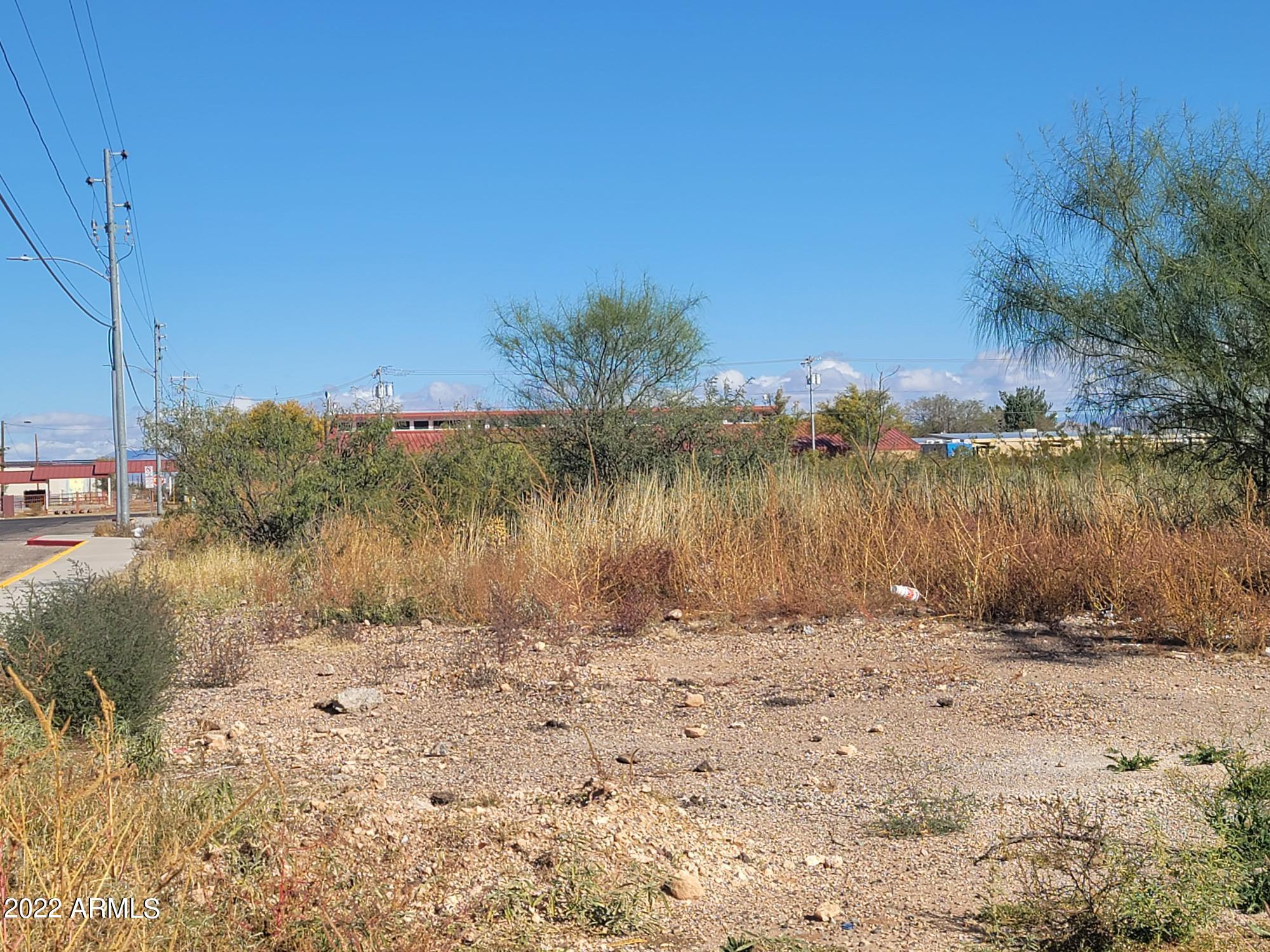 XXXX E 15th Street 9-16 & 1-8