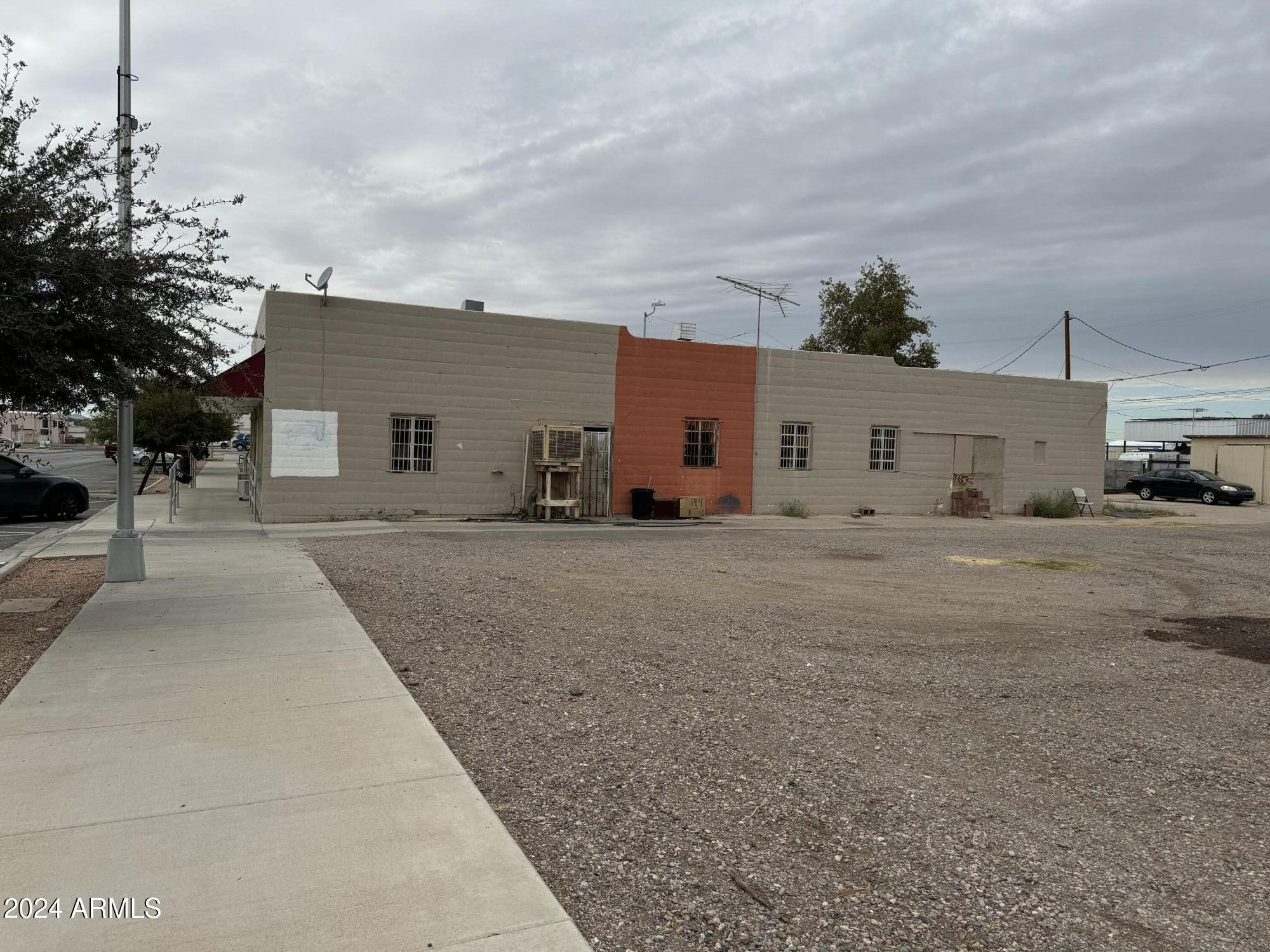428 W CENTRAL Avenue
