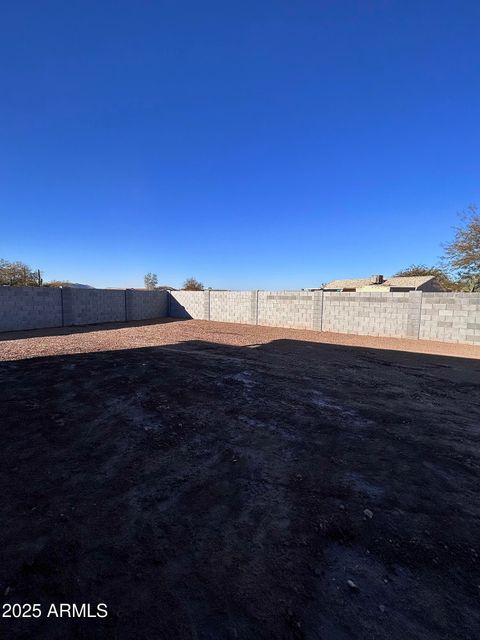 A home in Arizona City