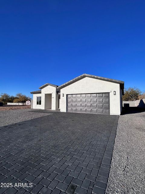 A home in Arizona City