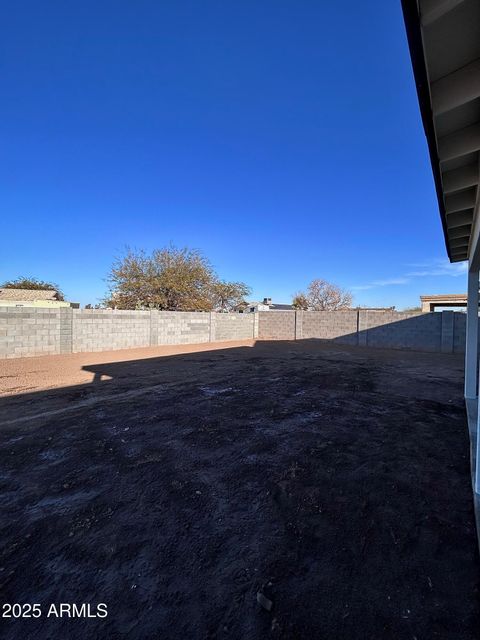 A home in Arizona City