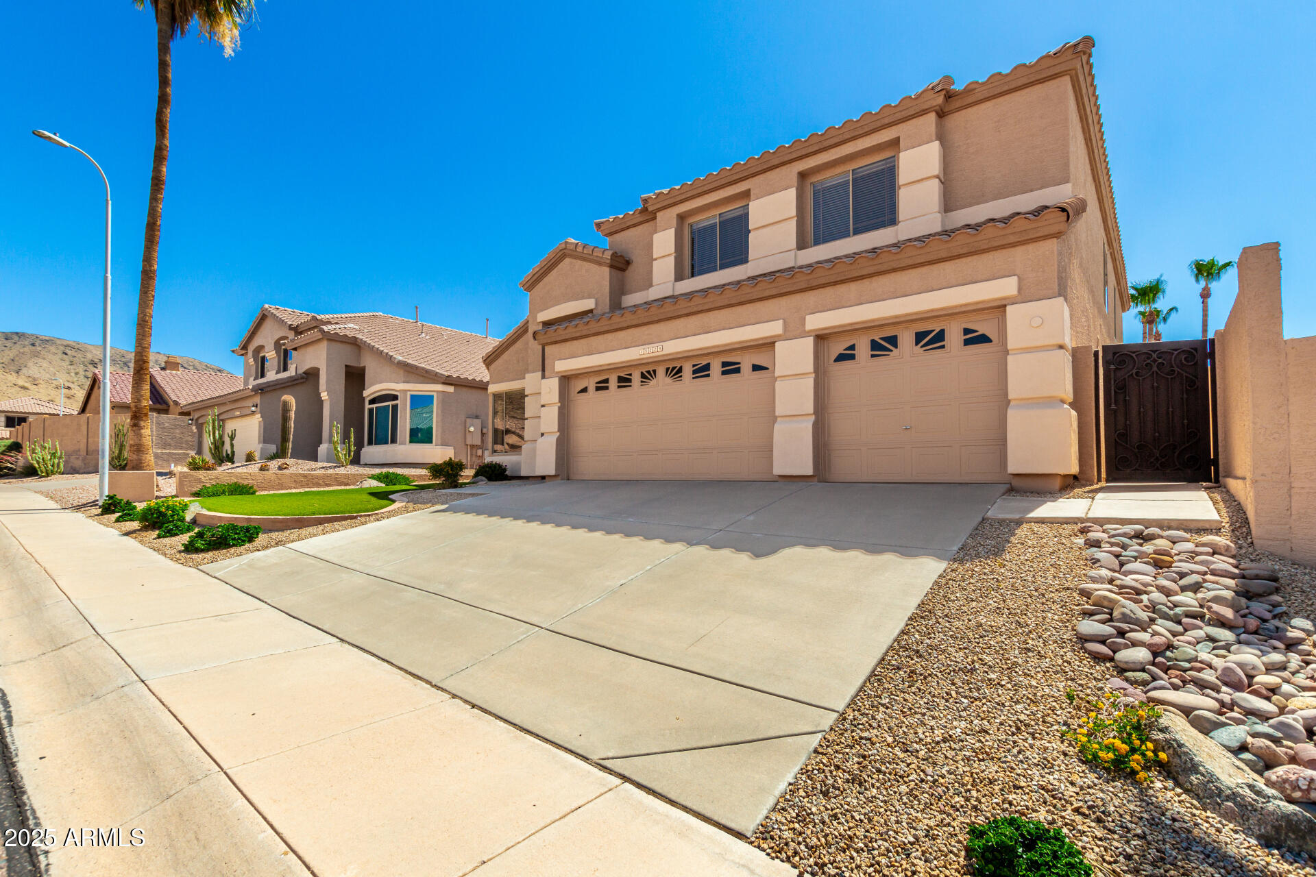 15229 S 18TH Drive