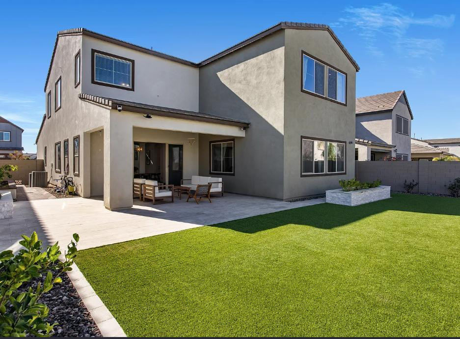 4196 E Coconino Place