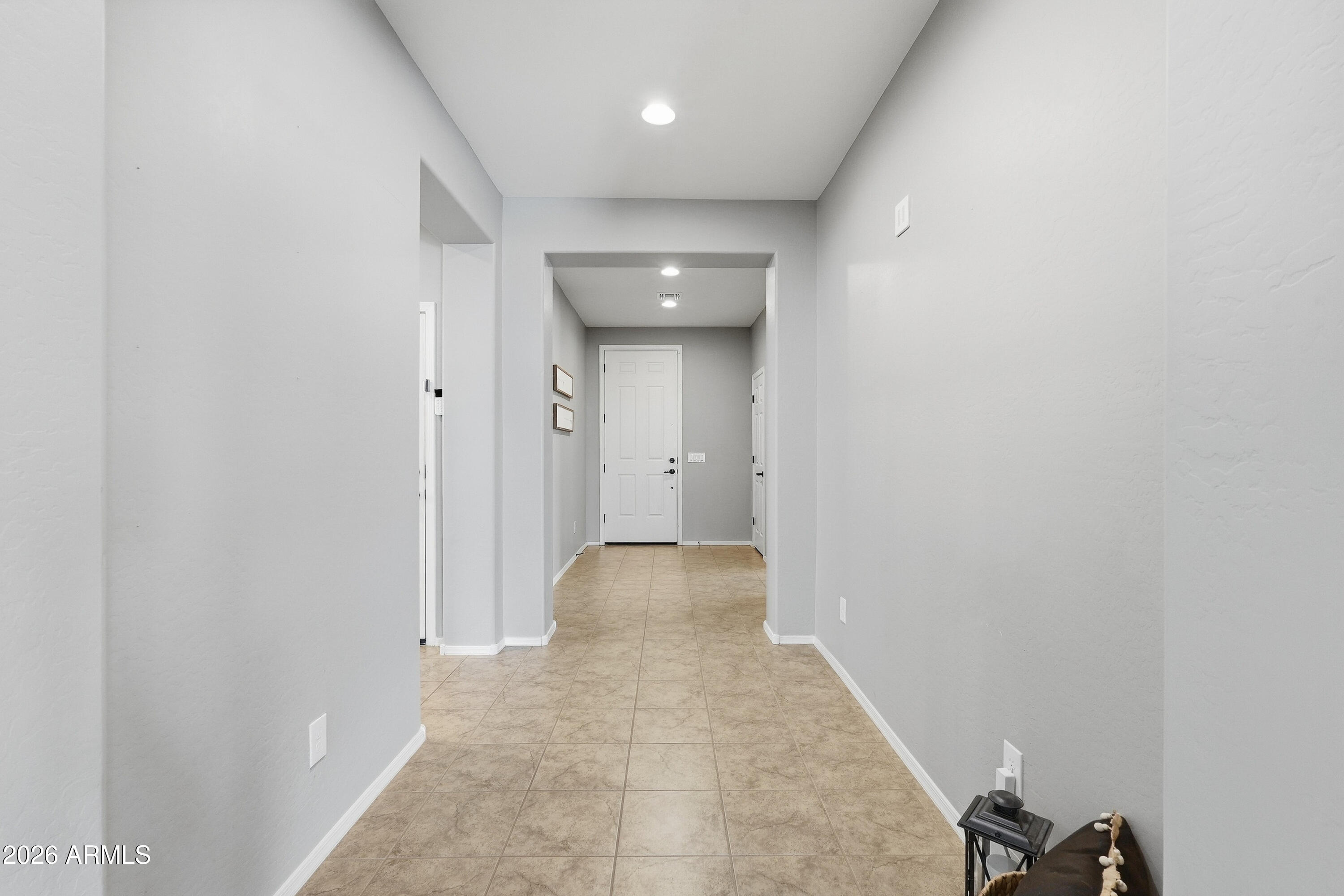 23061 E CAMINA PLATA --