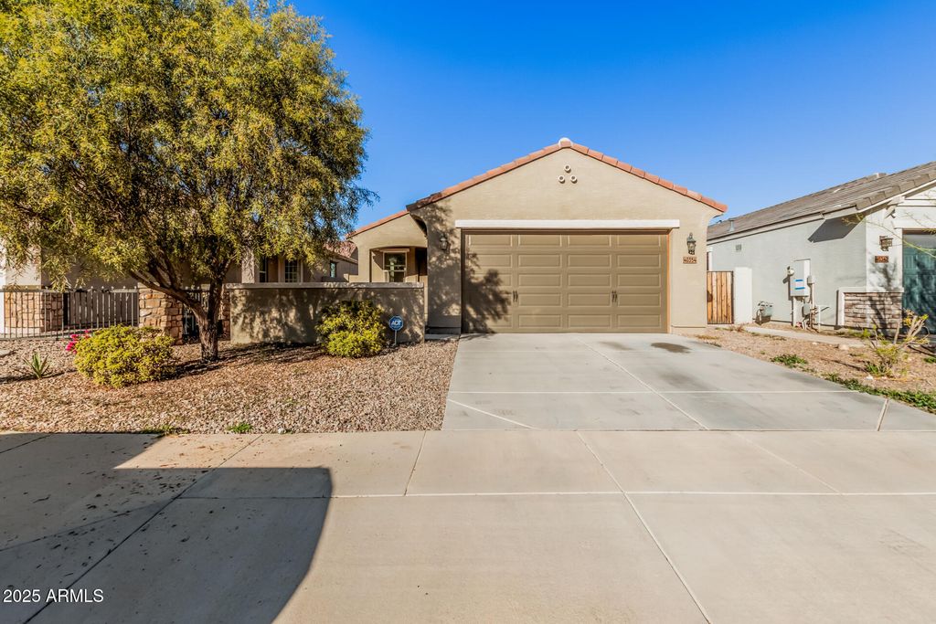 Photo of 40354 W Sunland Drive, Maricopa, AZ 85138 (MLS # 6956254)