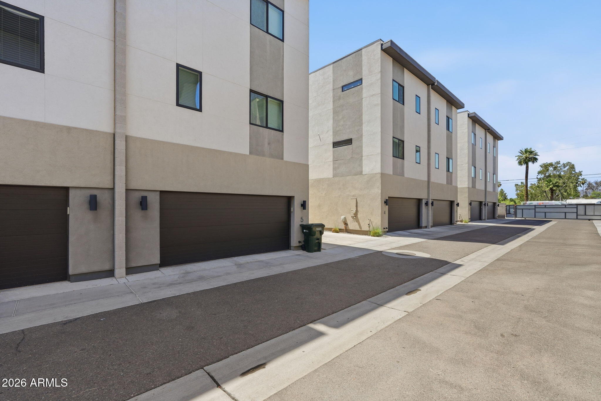 2727 E THOMAS Road 5