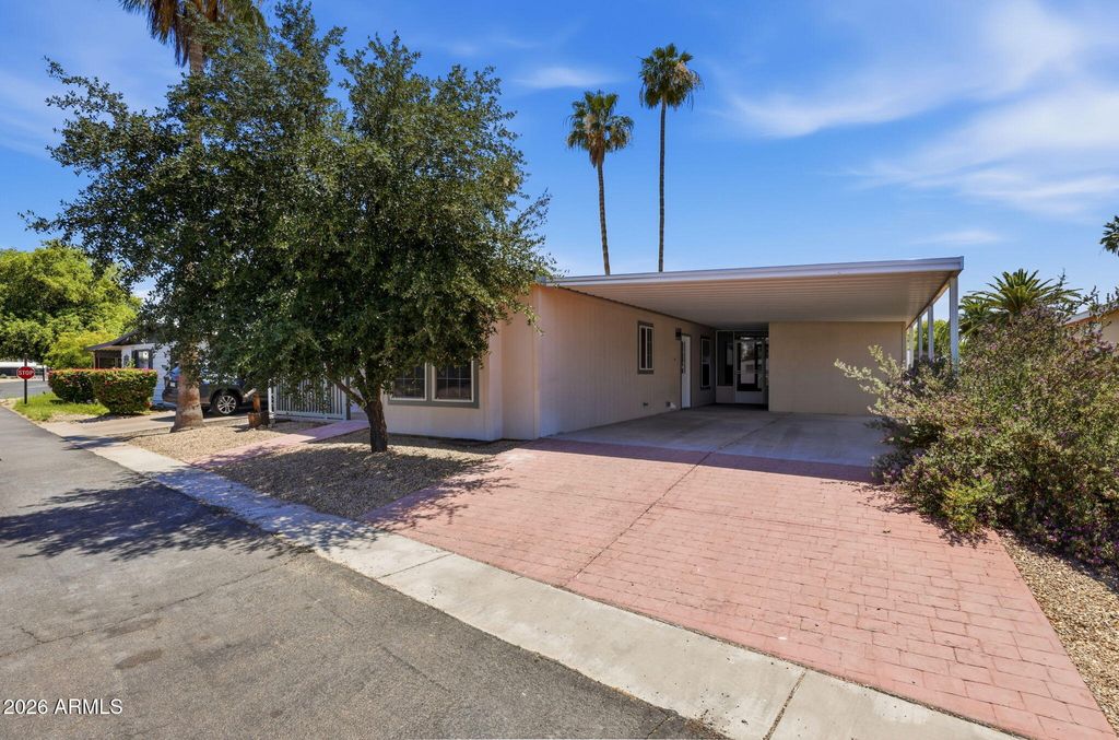 Photo of 3104 E Broadway Road #125, Mesa, AZ 85204 (MLS # 7027914)