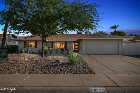 Photo of 8719 E Columbus Avenue, Scottsdale, AZ 85251 (MLS # 6976916)