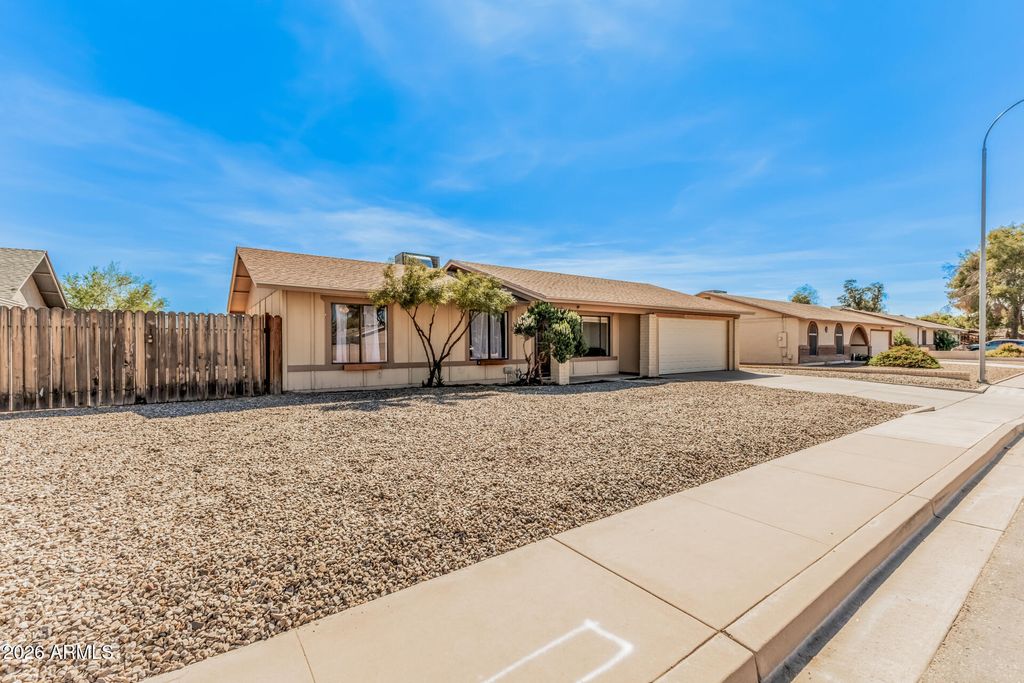 Photo of 2013 W Tulsa Street, Chandler, AZ 85224 (MLS # 7000957)