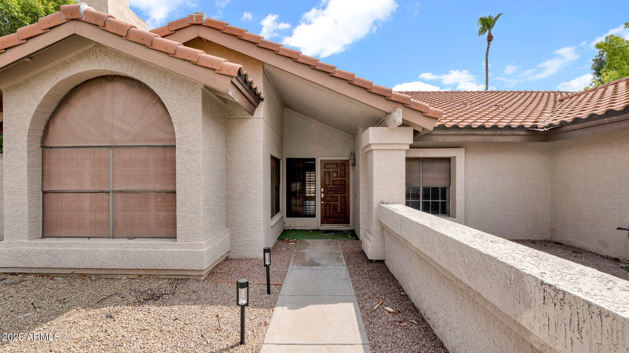 7672 E WINDROSE Drive