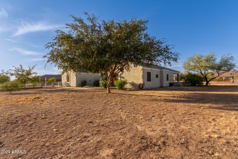 A home in Queen Valley