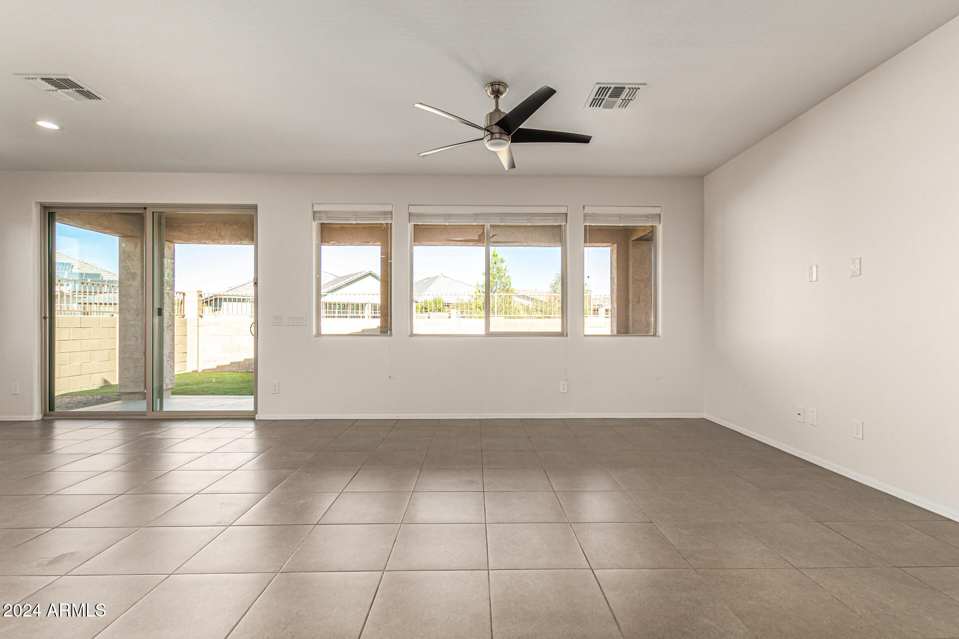 22510 E VIA LAS BRISAS --