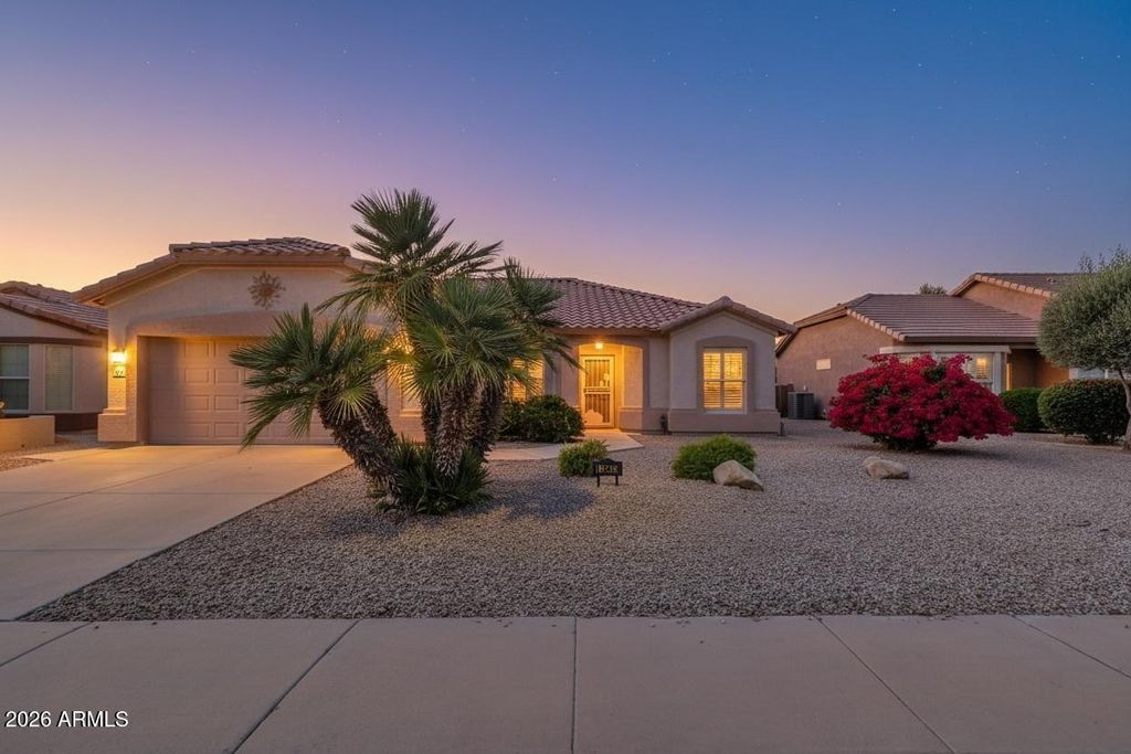 Photo of 3826 E Rolling Green Way, Chandler, AZ 85249 (MLS # 7000996)