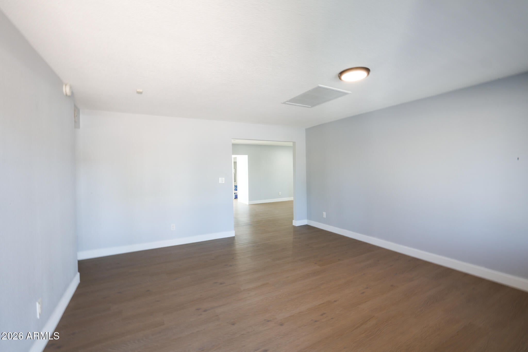 623 E LA JOLLA Drive