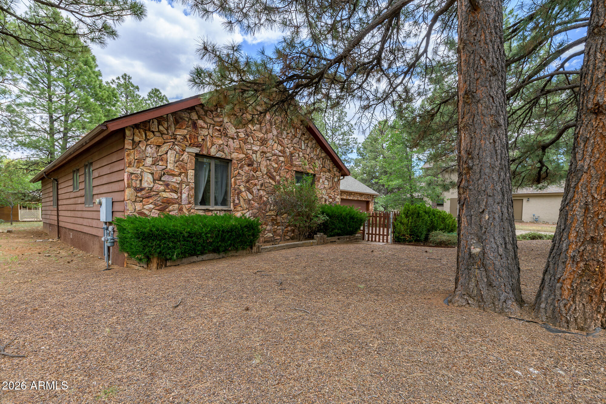 2468 N Strawberry Way --