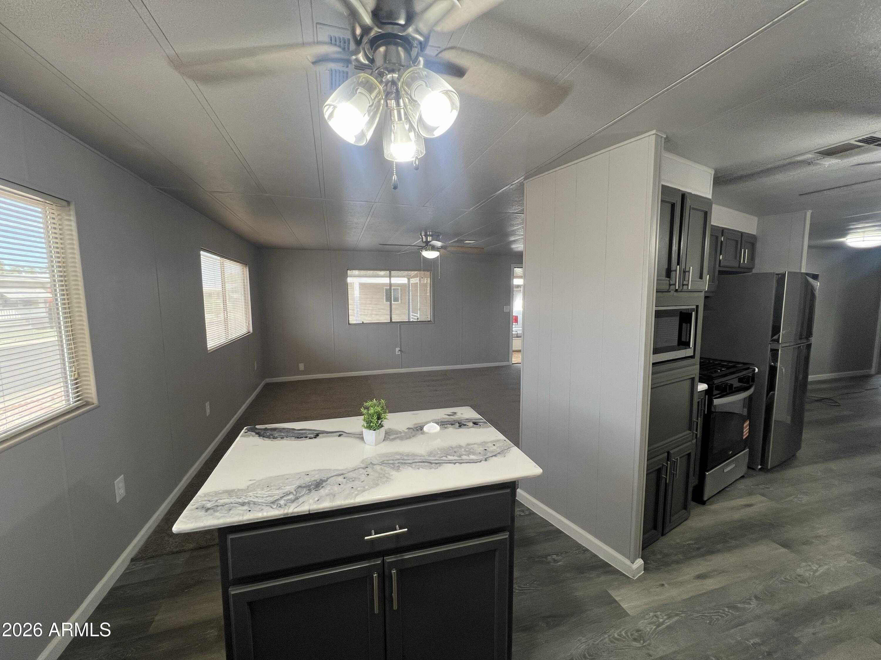 10701 N 99 Avenue 209